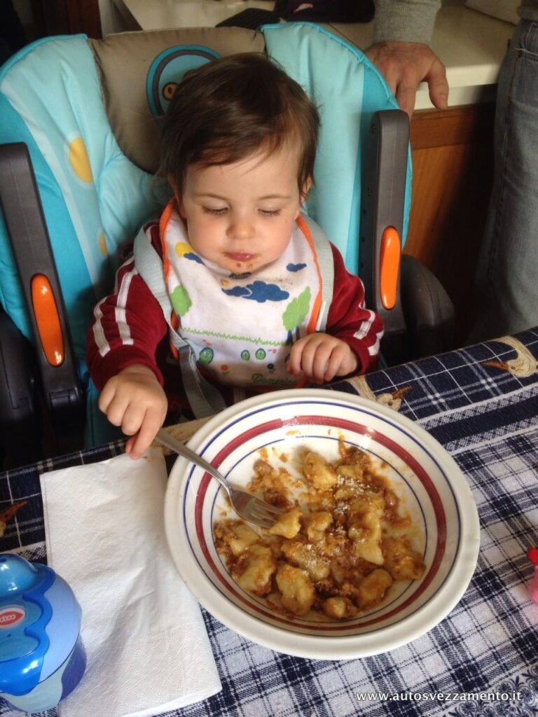 Le foto della settimana: Iris, 13 mesi, e gli gnocchi della bisnonna – foto