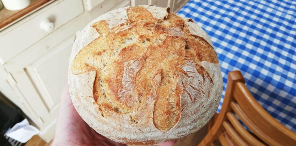 pane in pentola pasta madre