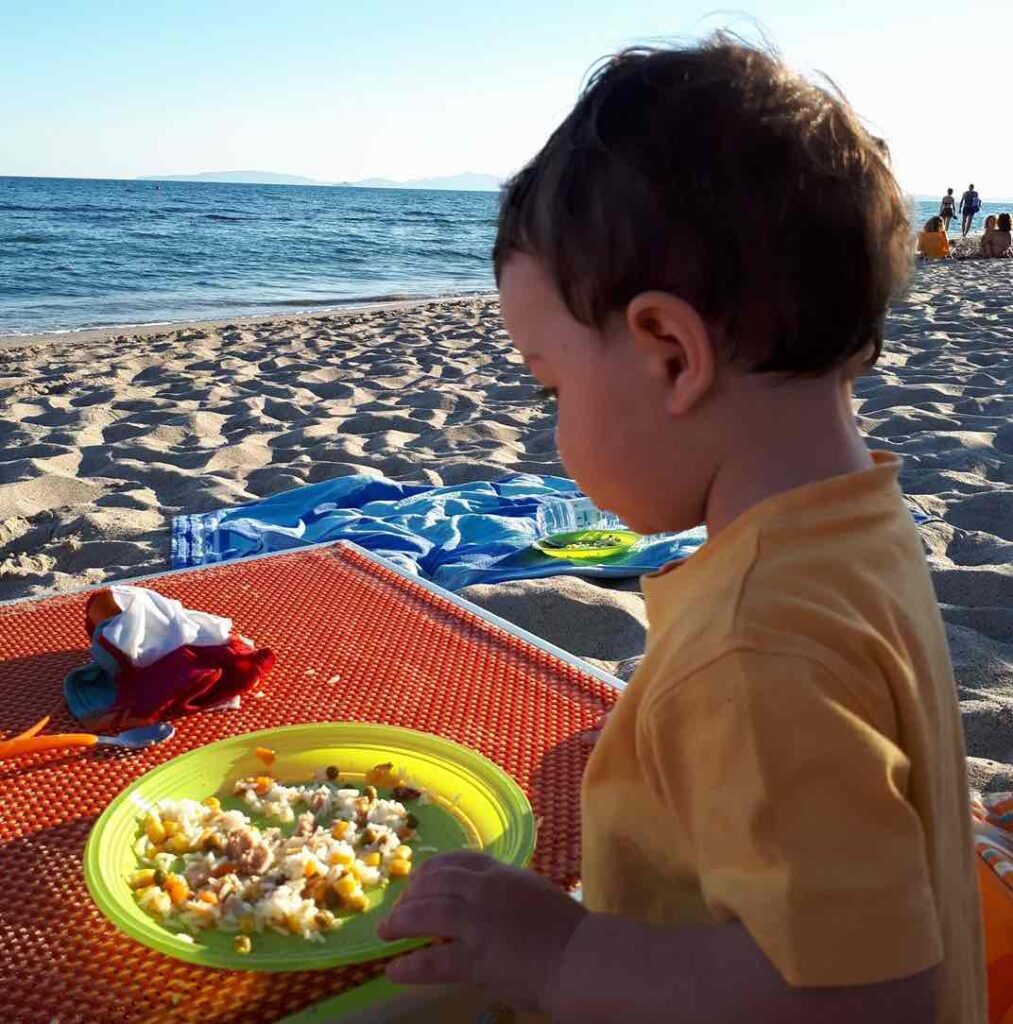 Cosa portare per pranzo in spiaggia? – frutta sbucciata